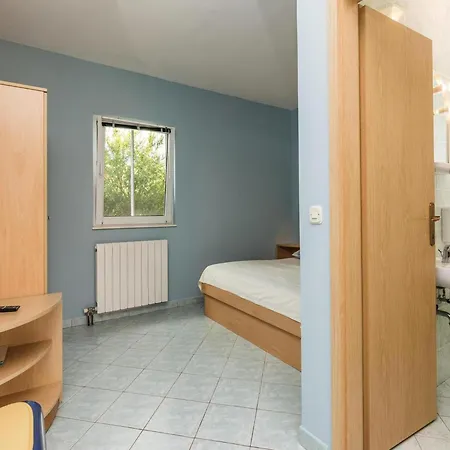 Rosmary, Zaton, With Pool Apartment