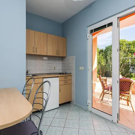 Apartamento In Nin Near The & Pool Zaton (Zadar)