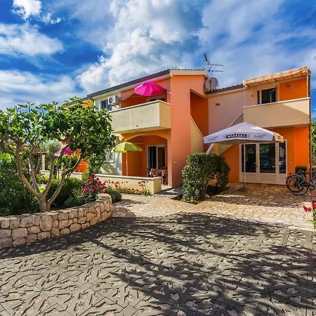 In Nin Near The & Pool Daire Zaton (Zadar)