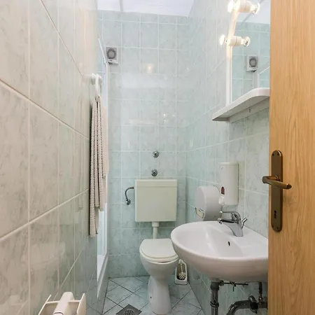 Διαμέρισμα In Nin Near The & Pool Zaton (Zadar)